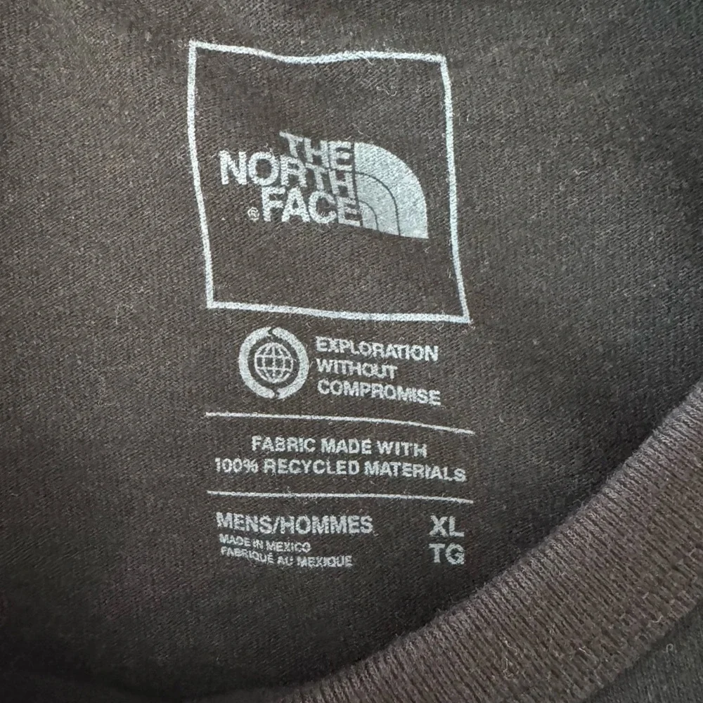 The North Face Long Sleeve Shirt Men’s XL Trail Run Mtn. Tour Black Mountains
